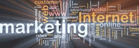 imagem com varias letras com internet e marketing