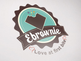 logoebrownie-700×525 Logótipo para empresa pasteleira